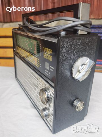 радио VEF 206, снимка 1 - Антикварни и старинни предмети - 45808529