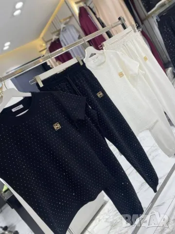 висококачествени дамски екипи loewe , снимка 4 - Спортни екипи - 50425867