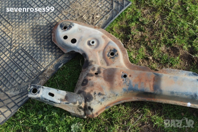Преден мост Фиат Пунто 2 2001 1.2i 60 Fiat Punto 2  2/3врати , снимка 2 - Части - 53168200