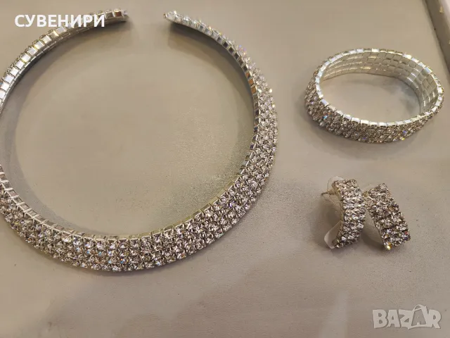 Колие,гривна и обеци , снимка 2 - Бижутерийни комплекти - 49614627