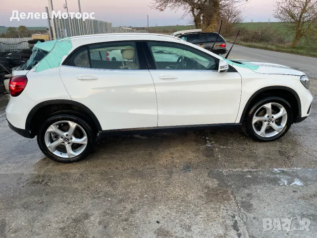 Mercedes GLA 180 X156, двигател 270910, автоматик, 122 кс.., 60 000 km., 2020, euro 6D, Мерцедес ГЛА, снимка 5 - Автомобили и джипове - 47806311