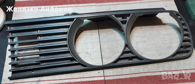 БМВ Е30 декоративни решетка ляв фар 