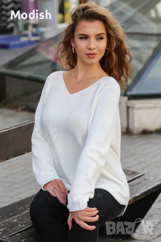 Едноцветен дамски пуловер с V-образно деколте 9431, снимка 8 - Блузи с дълъг ръкав и пуловери - 52882312