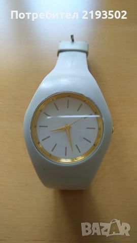 Дамски ръчни  часовници от AVON, снимка 1 - Дамски - 45943005