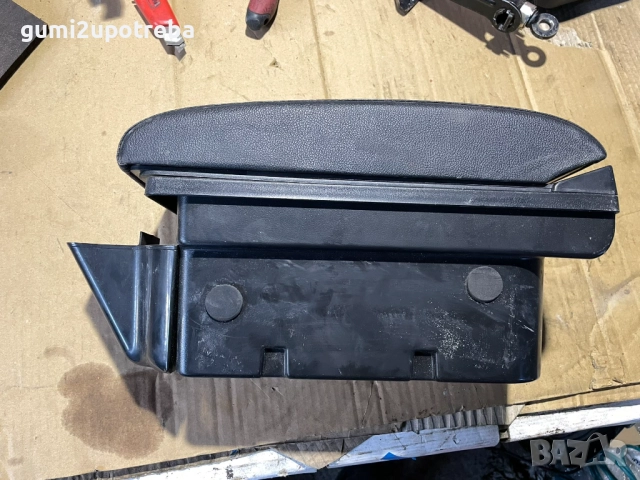 Подлакътник Черен 202130067785.5 Toyota GT86 2018 Subaru BRZ, снимка 2 - Части - 52567617