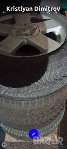Оригинални джанти на форт фокус с 4 зимни гуми