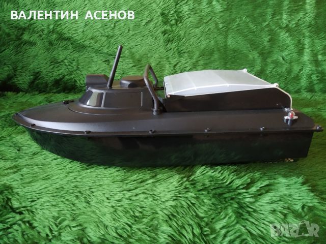  	Лодка за захранка с GPS,компас.автопилот,Li батерия 3,7V 20A , снимка 2 - Такъми - 45388955