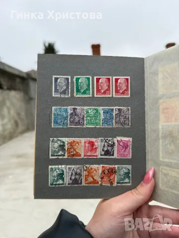 Малък класьор с различни пощенски марки, снимка 3 - Филателия - 49993618