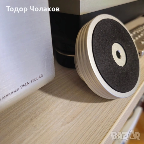 Клампа Record Aluminum Stabilizer with Bubble Level Silver Cтабилизатор, снимка 10 - Грамофони - 53393570