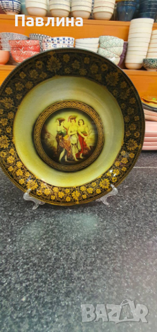 Италиански стъклени чинии с "Трите Грации", снимка 4 - Чинии - 45025876