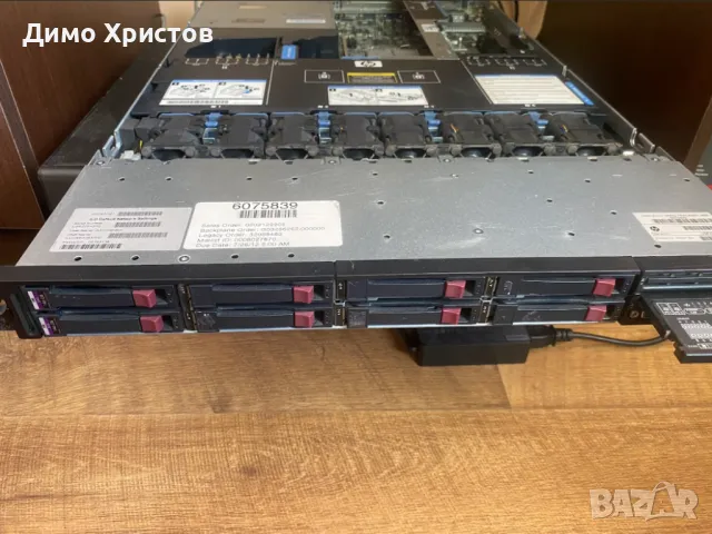 Продавам сървър 1U HP ProLiant DL360 Gen7 (2xX5675, No RAM, 8x SFF Caddy, 750W Gold PSU), снимка 1 - Работни компютри - 46928238