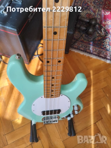 Sterling stingray ray 4 sub bass, mint green , снимка 3 - Китари - 54299068
