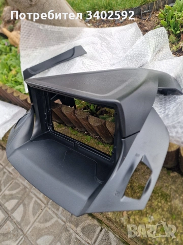 9" навигационна рамка съвместима с Ford Kuga II 2012-2019, снимка 2 - Аксесоари и консумативи - 53475969