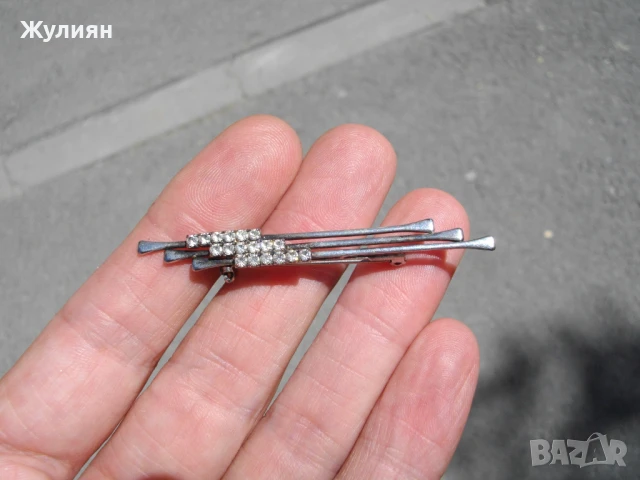 СТАРА ПОСРЕБРЕНА БРОШКА 