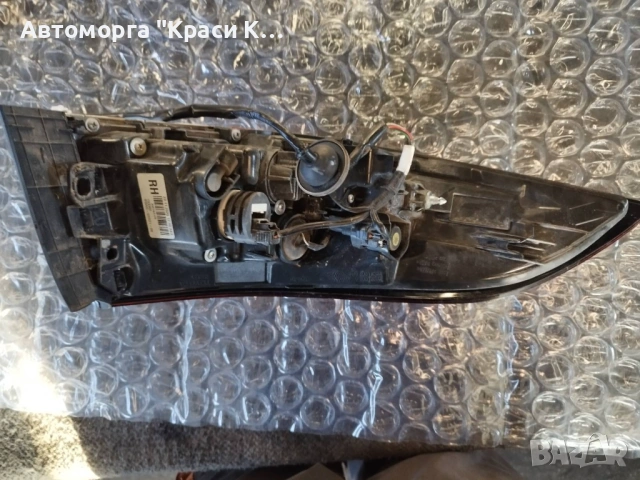 19336F стоп десен лед за тойота Корола 2022г седан, снимка 2 - Части - 53124528