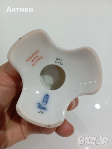 Красив порцеланов свещник маркиран , снимка 3 - Статуетки - 52540726
