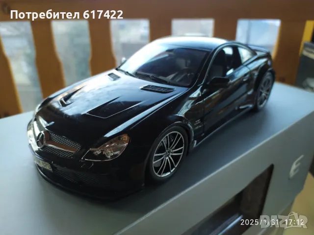 1:18 Метален модел на Mercedes-Benz SL 65 AMG Black Series- Minichamps, снимка 2 - Колекции - 48915130