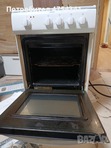 Фурна ZANUSSI с електически и газови котлони, снимка 2 - Печки, фурни - 53698598