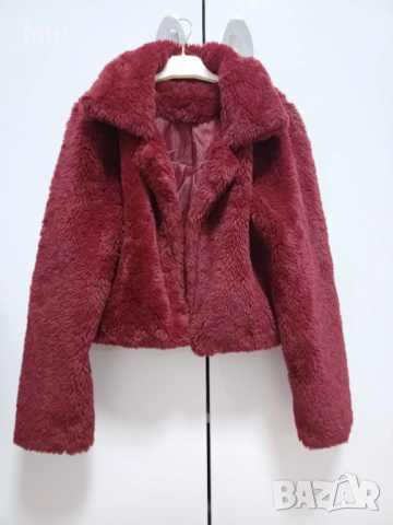 Дамско късо палтенце