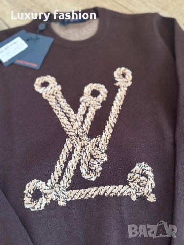 Дамски пуловер Louis Vuitton, снимка 5 - Блузи с дълъг ръкав и пуловери - 52463593