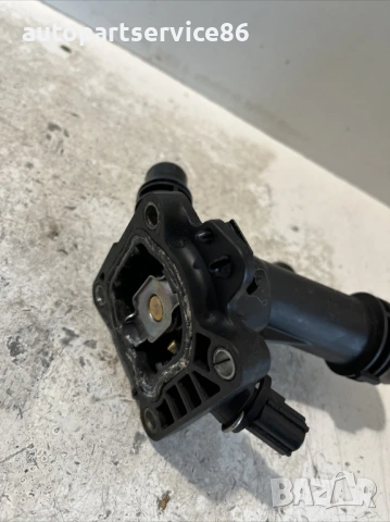 Корпус на термостат за Volvo S60 2.0 TDI (2012) 31293556, снимка 3 - Части - 54020283
