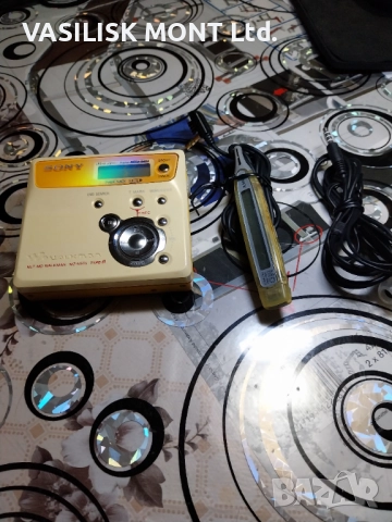 Мини диск SONY MZ-N505 и подарък SHARP MD-MT80(H)