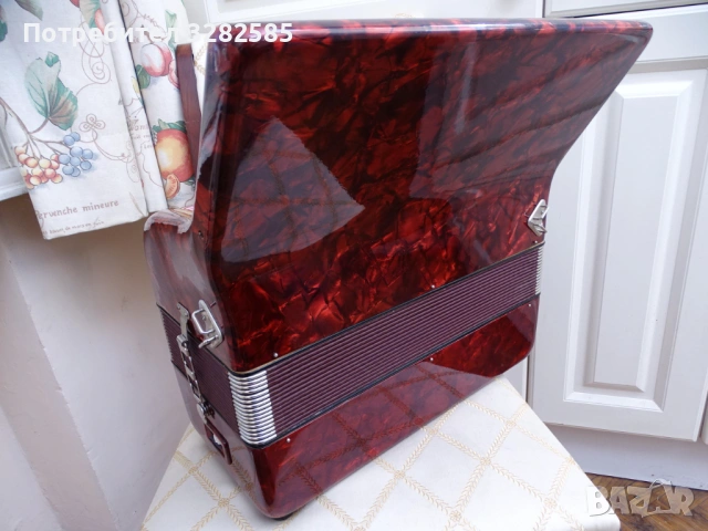 Продавам неупотребяван акордеон Weltmeister 48 баса в отлично състояние, снимка 13 - Акордеони - 53770008