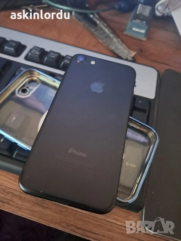 Apple iPhone 7 128GB - iCloud заключен като нов