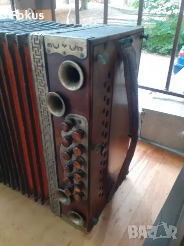 Стар диатоничен акордеон антика дърво кожа седеф каталин, снимка 3 - Антикварни и старинни предмети - 51160090