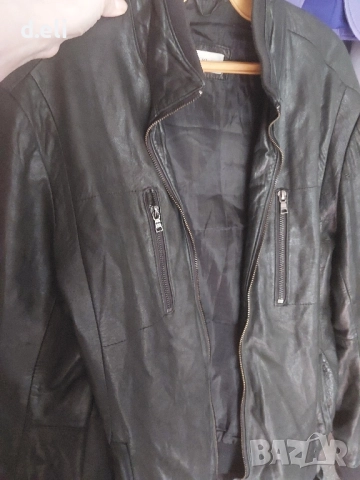 Две кожени якетаCalvin Klein Original Size L/ ARMANI Original 100% Кожа Мъжко яке, снимка 14 - Якета - 52226034