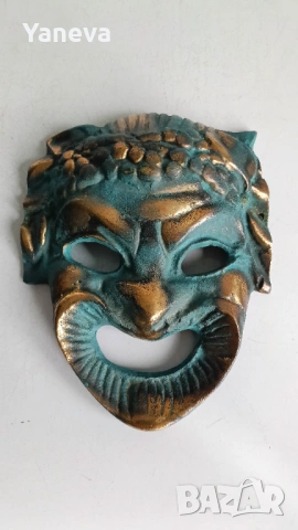 Бронзова масивна маска на сатир с венец от грозде, снимка 2 - Статуетки - 53276361