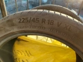 Летни гуми 225/45 R18 DOT22 Continental 2бр, Vredestein 2бр, снимка 1