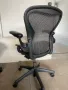 Eргономичен офис стол HERMAN MILLER AERON размер В, снимка 8