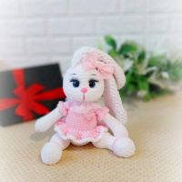 Красиво зайче-ръчна изработка, снимка 17 - Плюшени играчки - 41159103