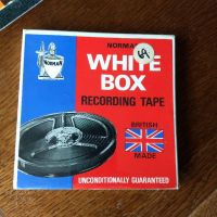 Нова английска White Box магнетофонна ролка 127 мм / 5" / 275 метра / 900 мин. , снимка 1 - Други - 45654329
