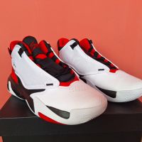 Nike Jordan Max Aura 4 - мъжки кецове, снимка 7 - Кецове - 45858011