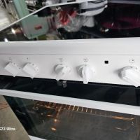 готварска печка с керамичен плот Electrolux , снимка 2 - Печки, фурни - 45759060