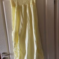 Нова дълга спортно елегантна набрана карго жълта рокля one size размер универсален, снимка 4 - Рокли - 45701387