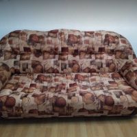 Пддарявам диван, снимка 1 - Дивани и мека мебел - 46207531
