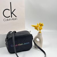 Чанта Calvin Klein, снимка 7 - Чанти - 45797653