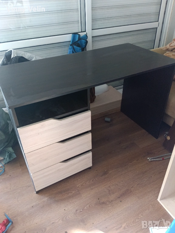 Бюро с чекмеджета , снимка 1