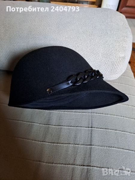 Продавам нова шапка с козирка, 100% вълна, снимка 1