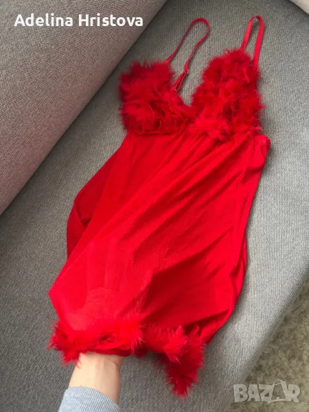 Червена нощница мрежа прозрачна с пера, снимка 1