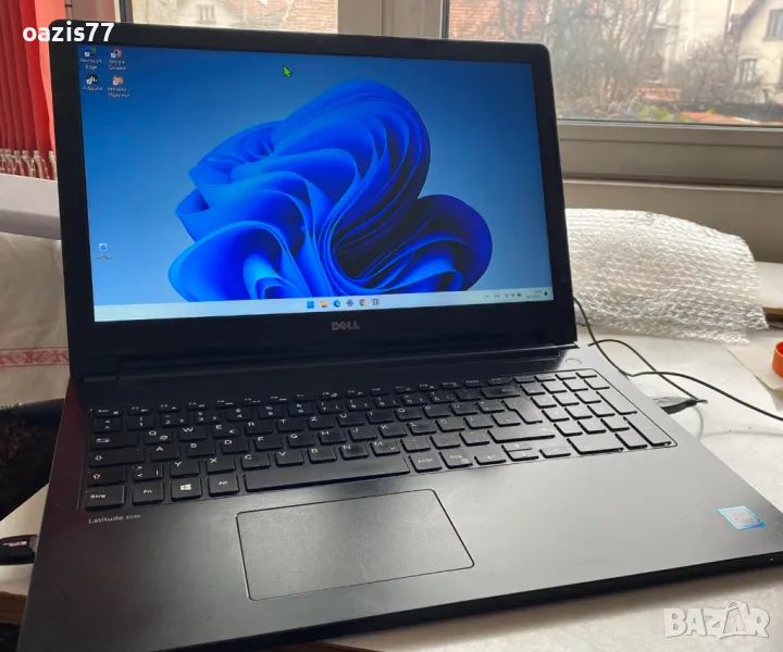 Красавец 15,6 DELL latitude E3570 i5 6200U Ram 12 gb SSD 128gb FHD 1920х1080 дебел 22 мм, снимка 1