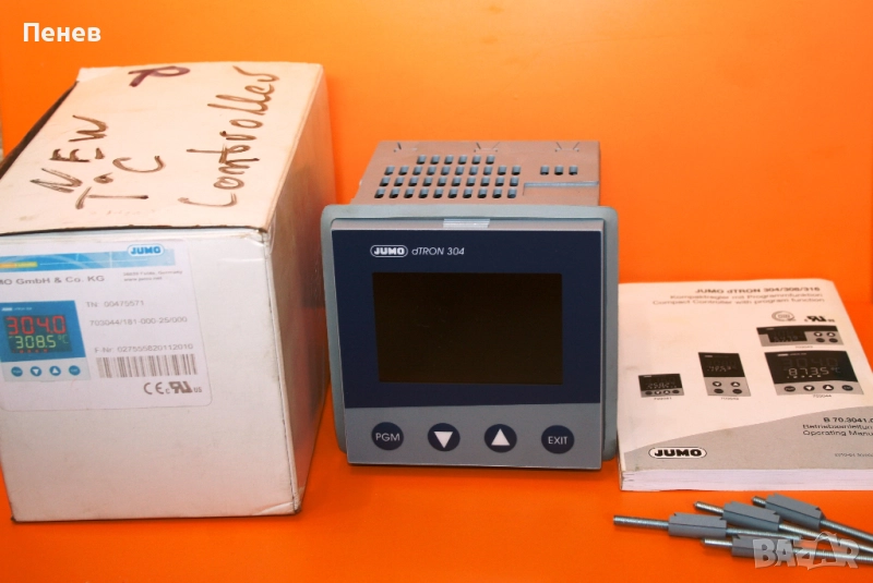 JUMO dTRON 304 Програмируем PID контролер, Temperature Controller, 96 x 96 (1/4 DIN)mm 1 (Analogue) , снимка 1