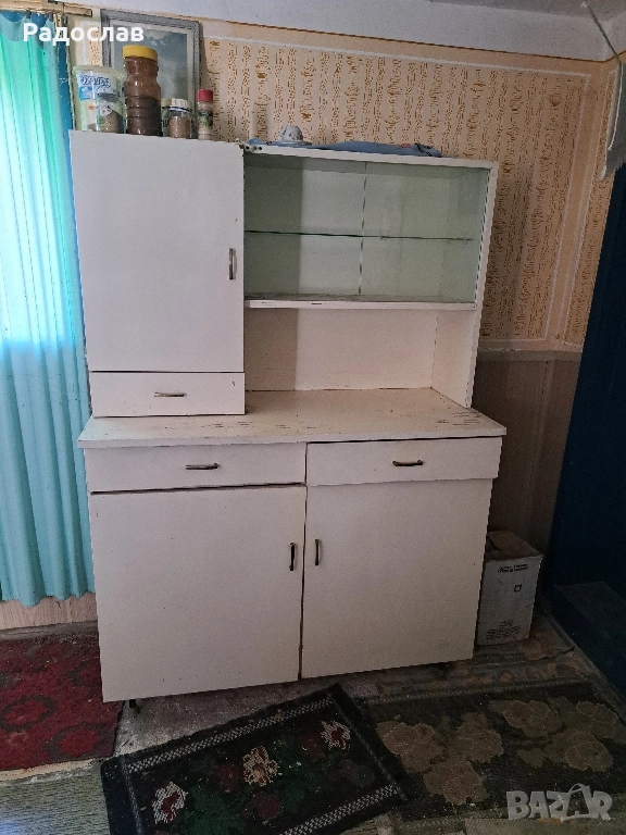 Голям старинен бюфет, снимка 1