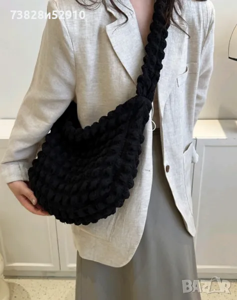 Черна чанта през рамо, снимка 1