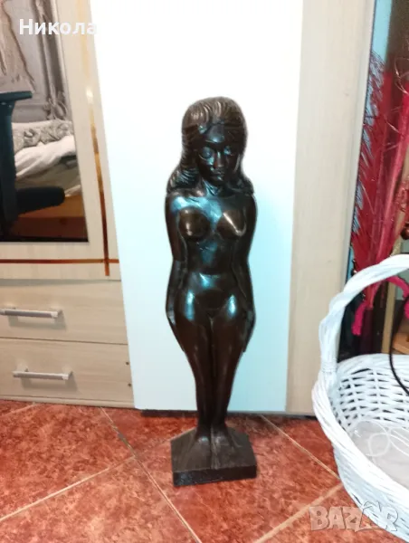 Висока женска дървена фигура-70см, снимка 1