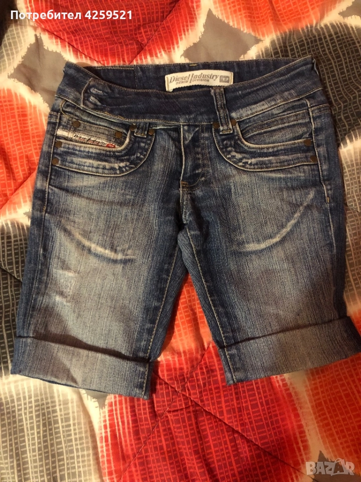 Дамски къси паналонки на Disel, снимка 1