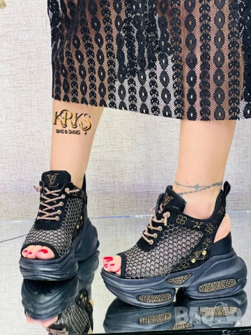 сандали LOUIS VUITTON, снимка 11 - Сандали - 51457824